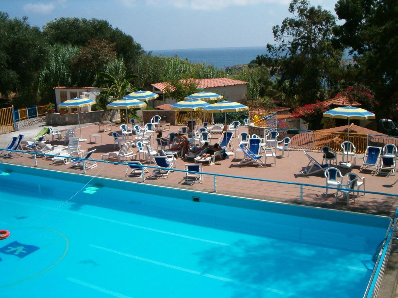 Villaggio Residence Villamarina 마리나디카메로타 외부 사진